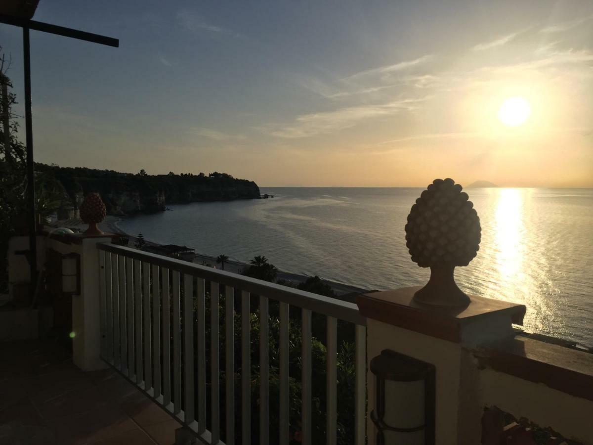La Marinette Appartement Tropea Buitenkant foto