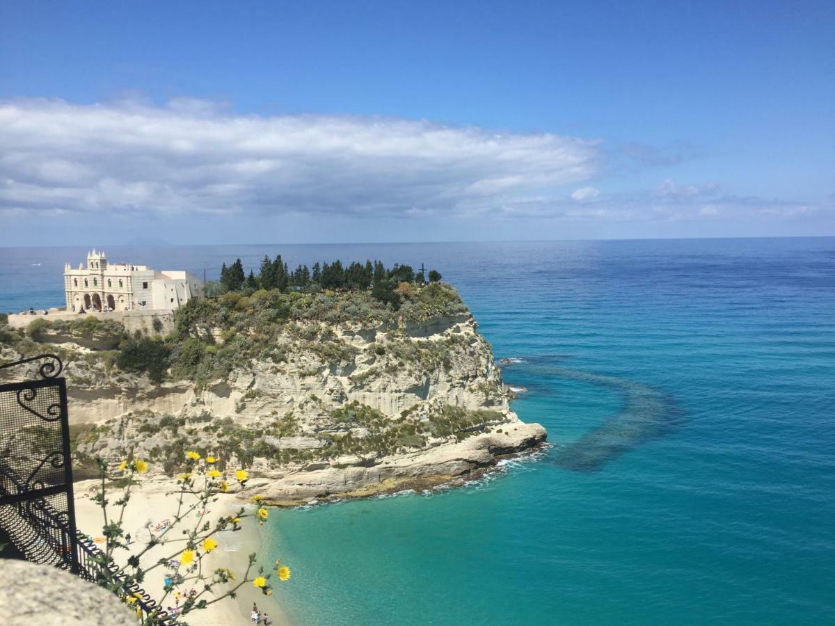 La Marinette Appartement Tropea Buitenkant foto